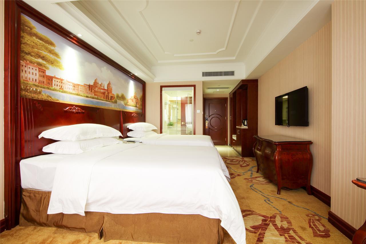 Vienna Hotel - Da Ju Yuan Branch เซินเจิ้น ภายนอก รูปภาพ